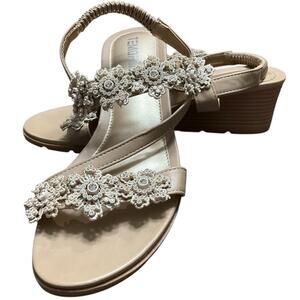 TEMOFON Women’s Sandals Flat Dressy Summer Flower with Ankle Strap Size 8.5 NEW